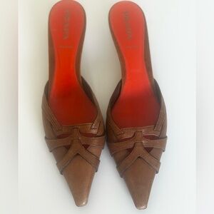 PRADA BROWN LEATHER MULES KITTEN HEELS SIZE 39